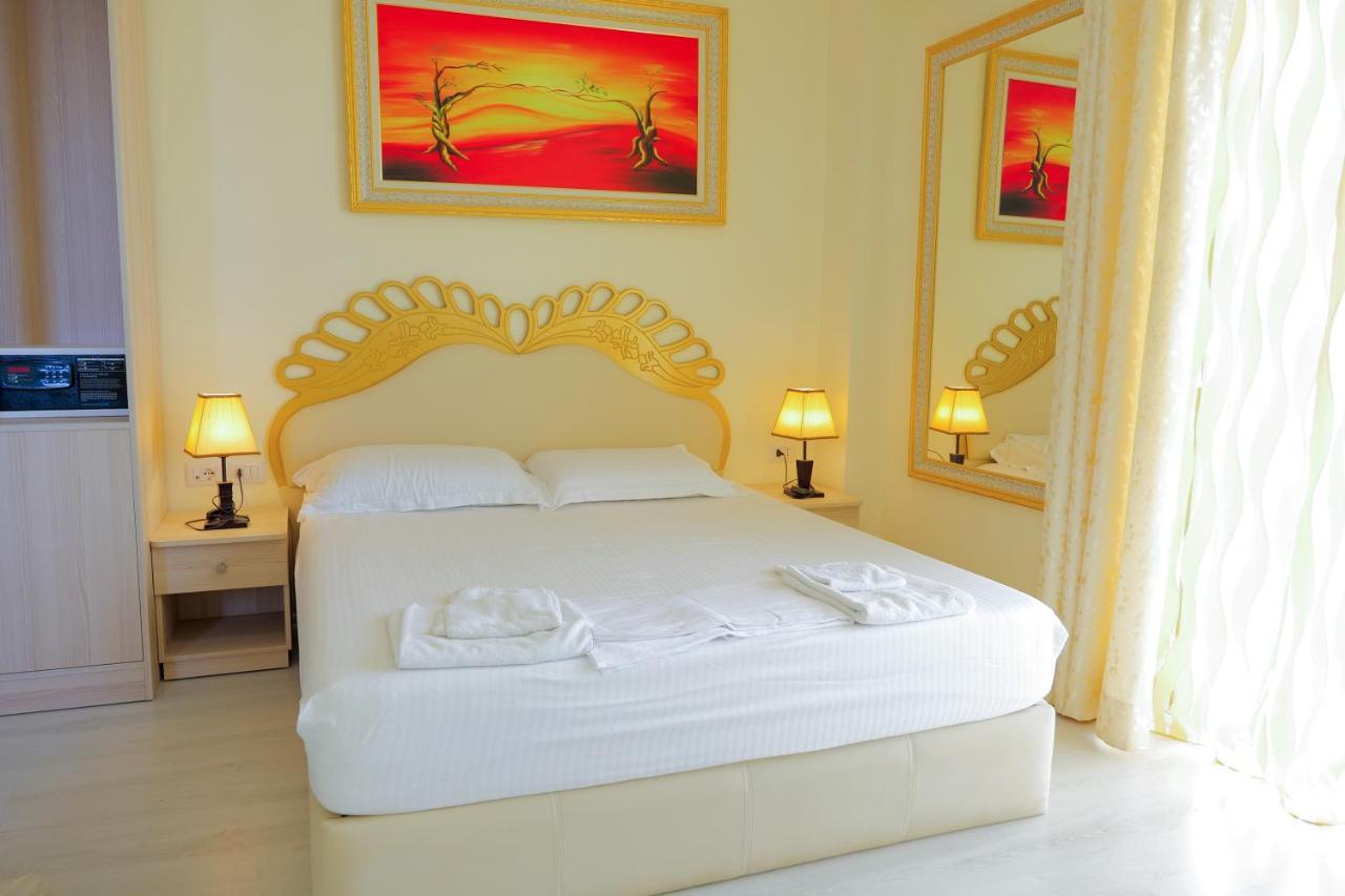 Republika Hotel Saranda Dış mekan fotoğraf